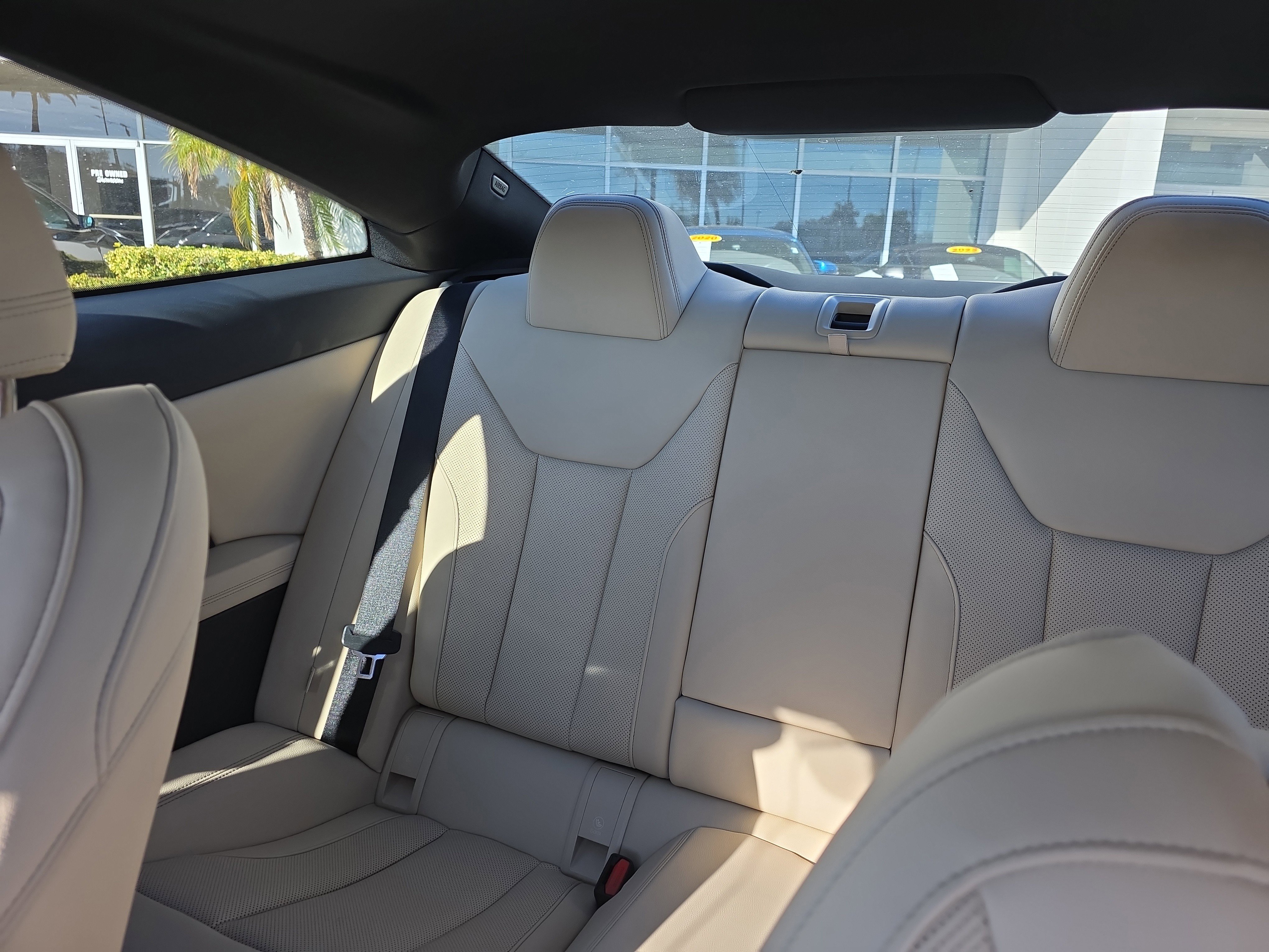 Used 2025 BMW 430i Coupe w/ Premium Package image 10