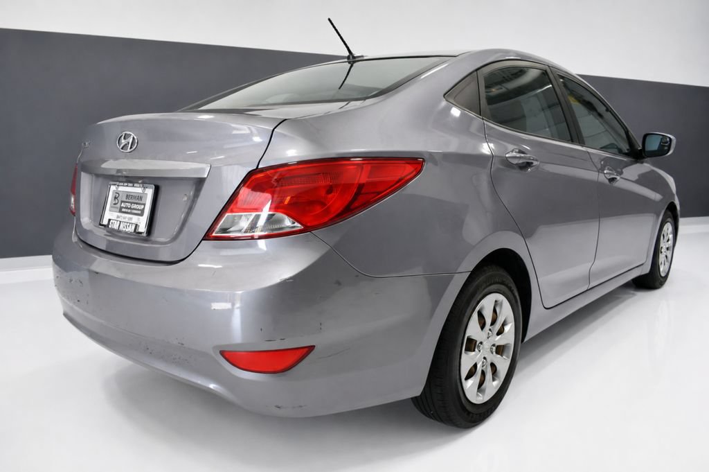 Used 2016 Hyundai Accent SE FWD image 8