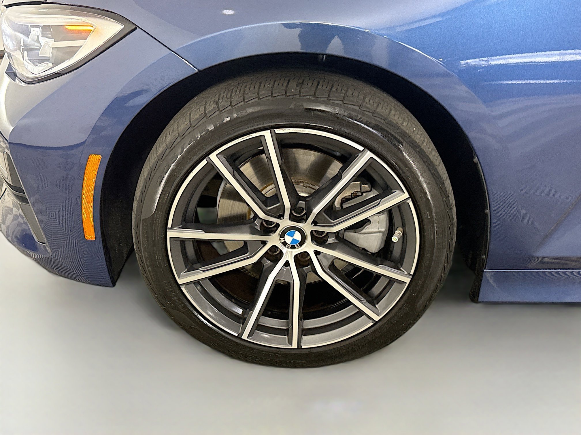 Used 2022 BMW 330i Sedan w/ Premium Package 2 RWD image 38