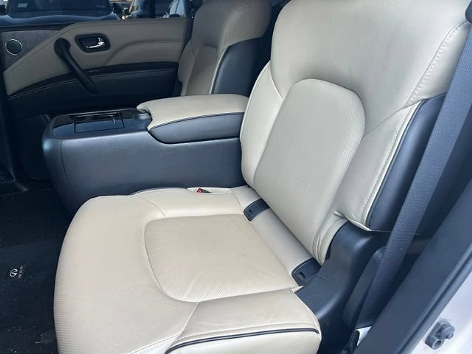 Certified 2024 INFINITI QX80 Premium Select w/ Cargo Package AWD/4WD image 15