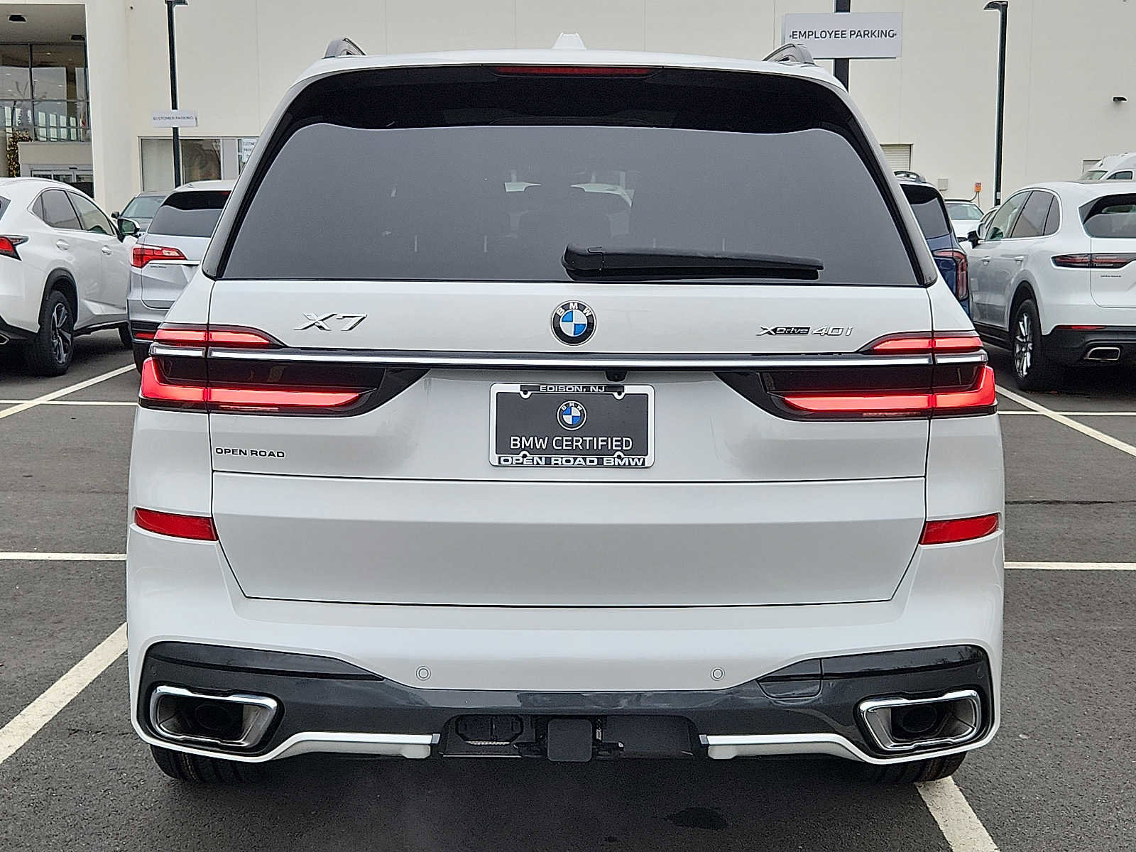 Certified 2024 BMW X7 xDrive40i w/ M Sport Package image 5