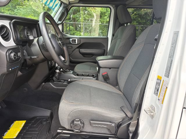 Used 2024 Jeep Wrangler Unlimited AWD/4WD image 11