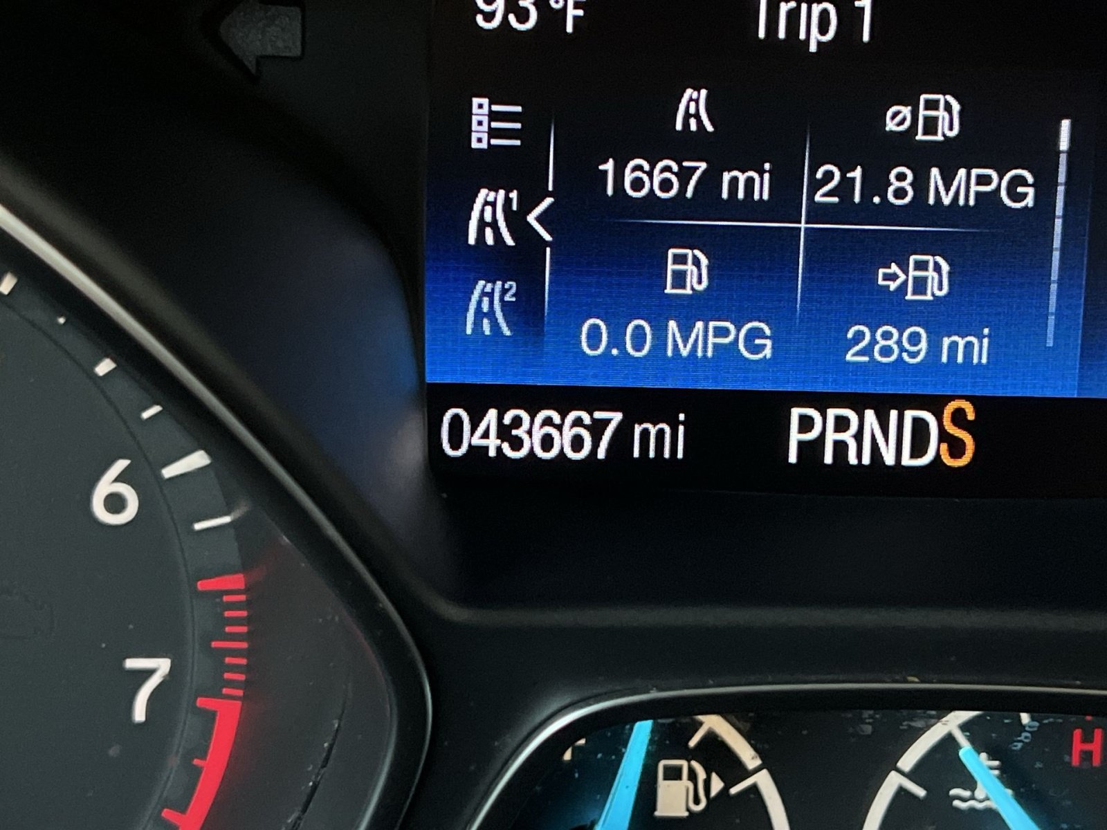 Used 2017 Ford Escape S FWD image 17