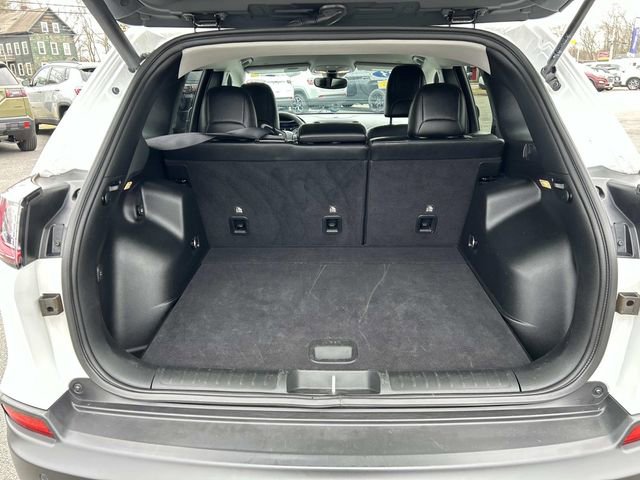 Used 2023 Jeep Cherokee Altitude Lux image 13