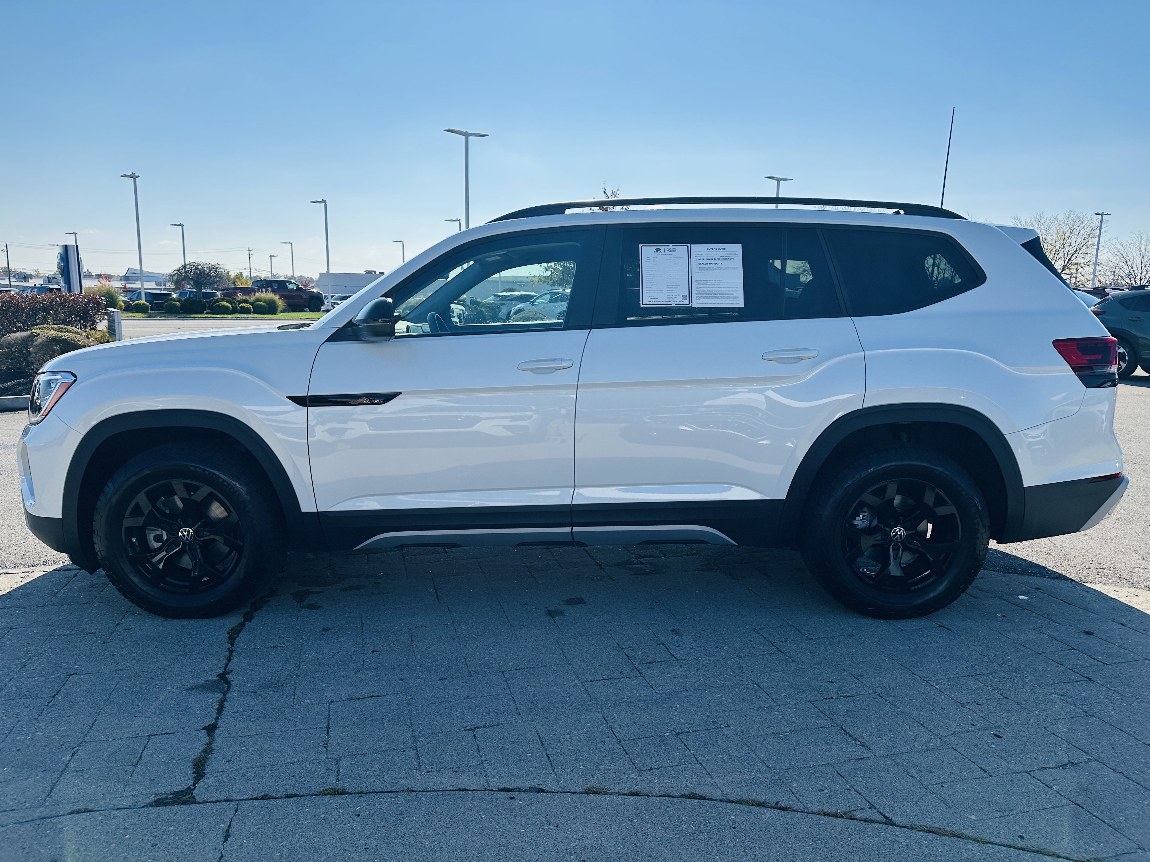 Used 2024 Volkswagen Atlas Peak Edition SEL image 4