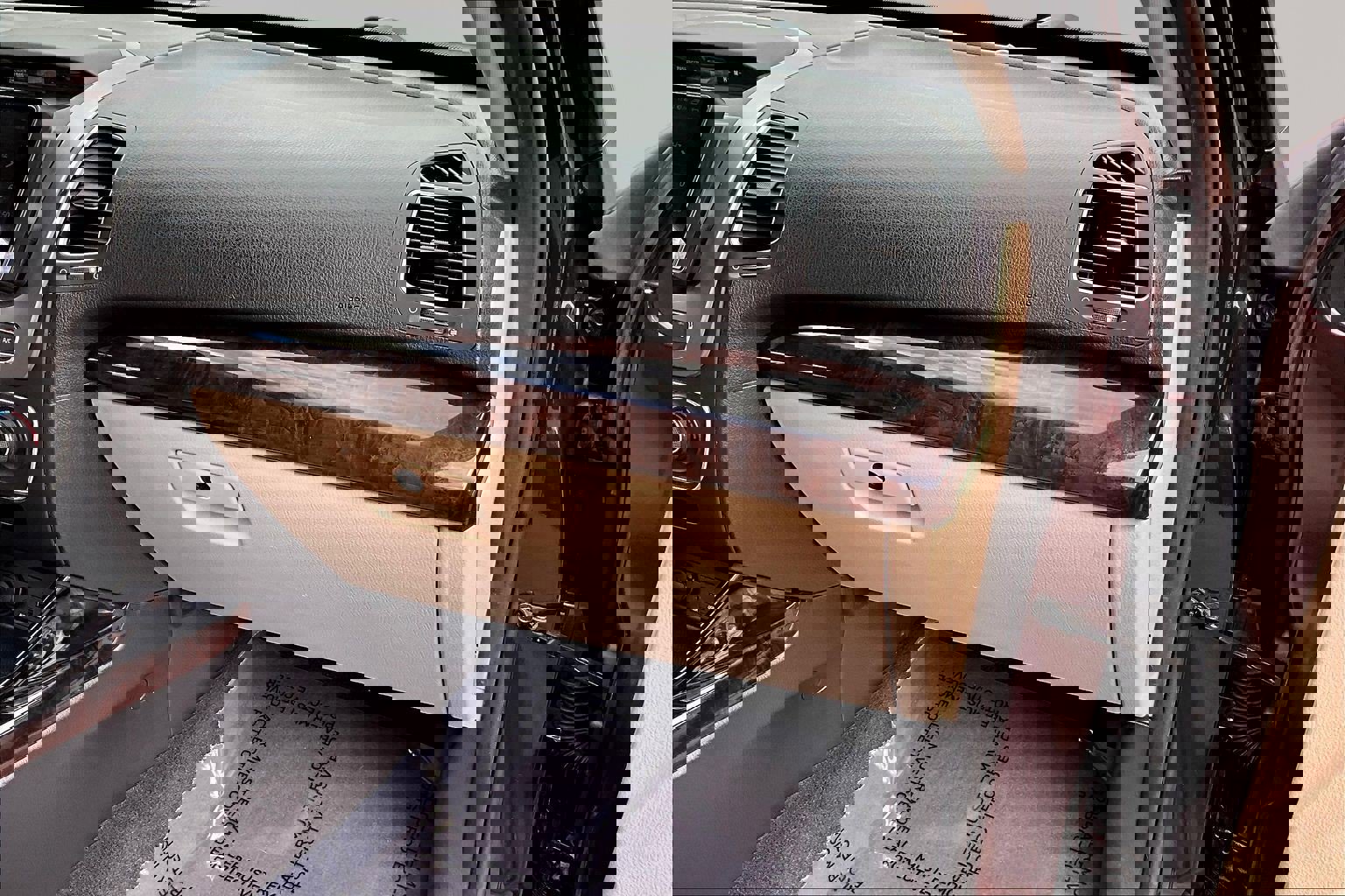 Used 2015 Kia Sorento LX image 25