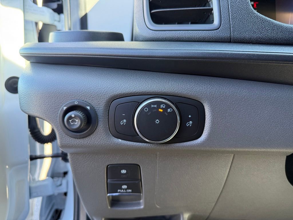 New 2026 Ford Transit 250 148 Medium Roof w/ Load Area Protection Package image 6