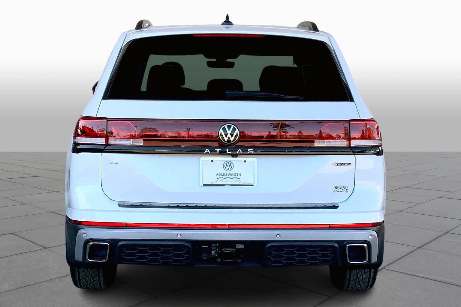 New 2026 Volkswagen Atlas Peak Edition AWD/4WD image 4