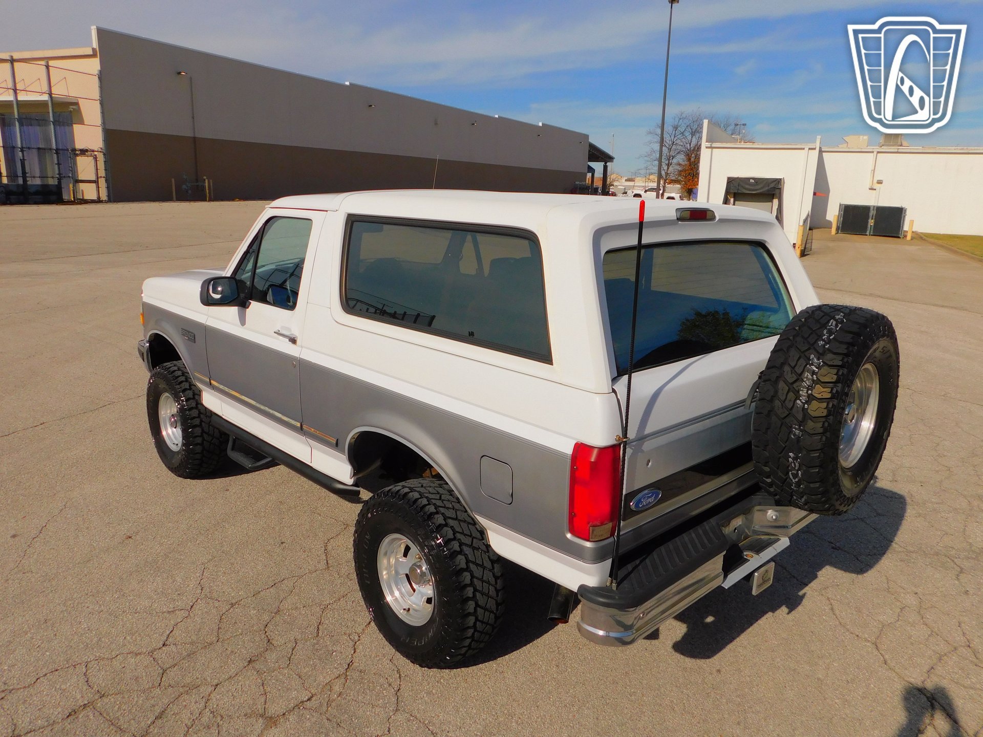Used 1995 Ford Bronco XLT AWD/4WD image 17