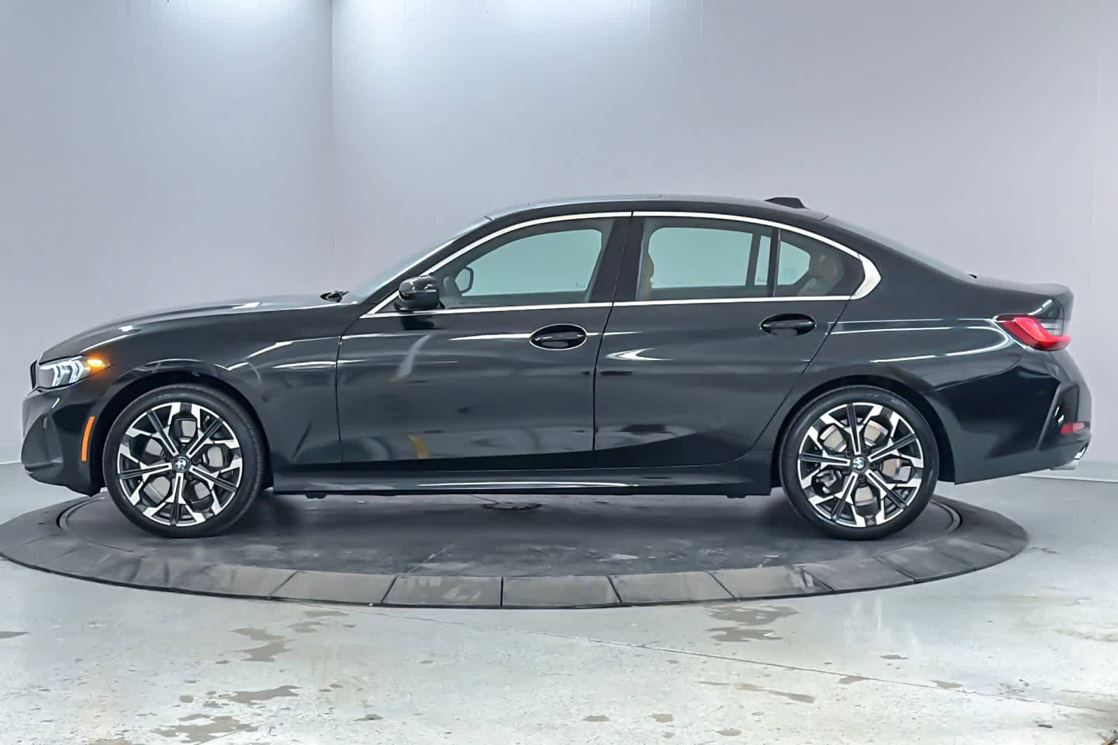 Used 2026 BMW 330i Sedan w/ Convenience Package RWD image 5