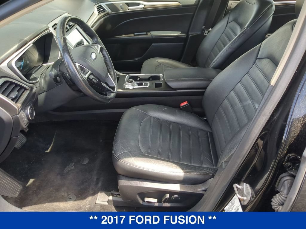 Used 2017 Ford Fusion SE w/ Fusion SE Technology Package AWD/4WD image 17