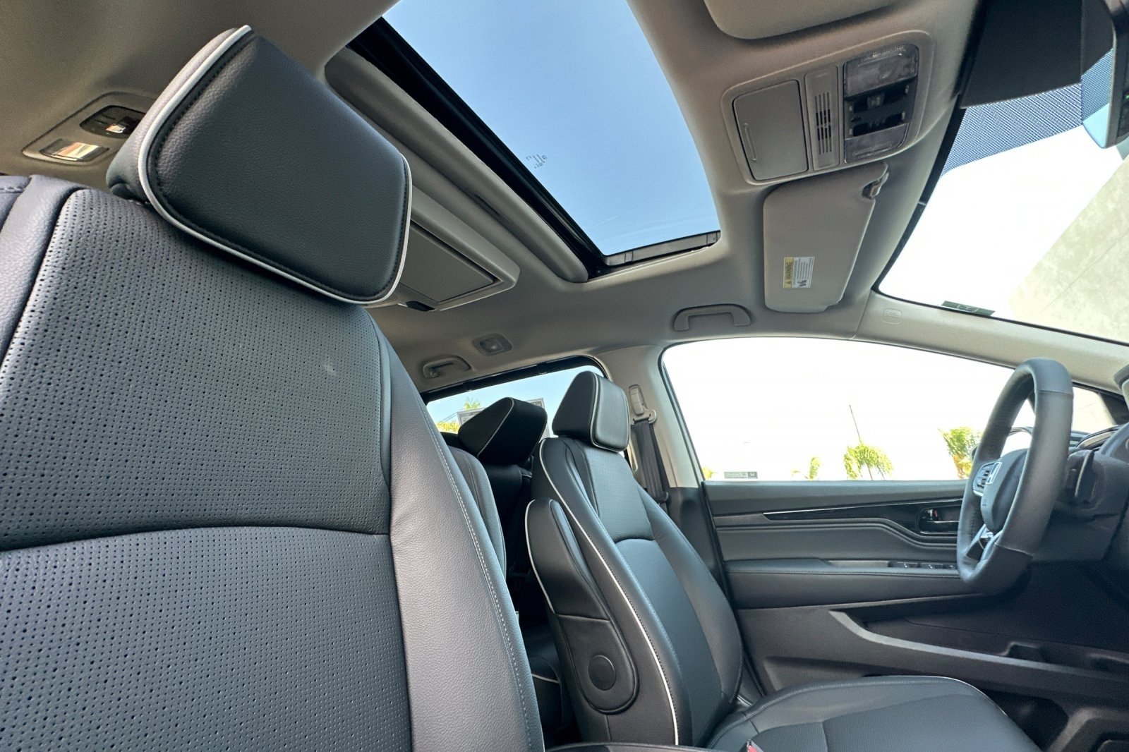 New 2026 Honda Odyssey Elite image 18