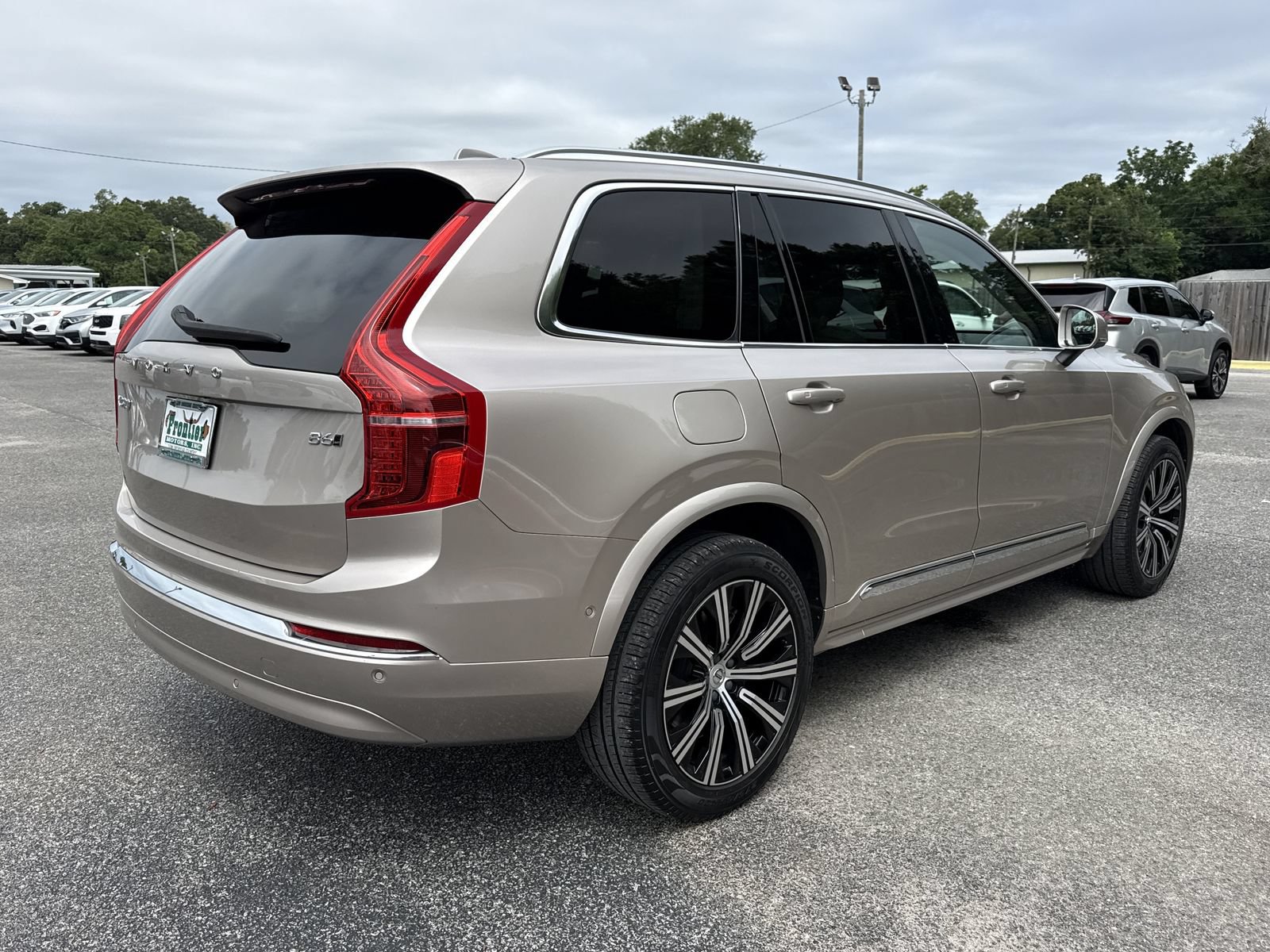 Used 2023 Volvo XC90 B6 Plus AWD/4WD image 5