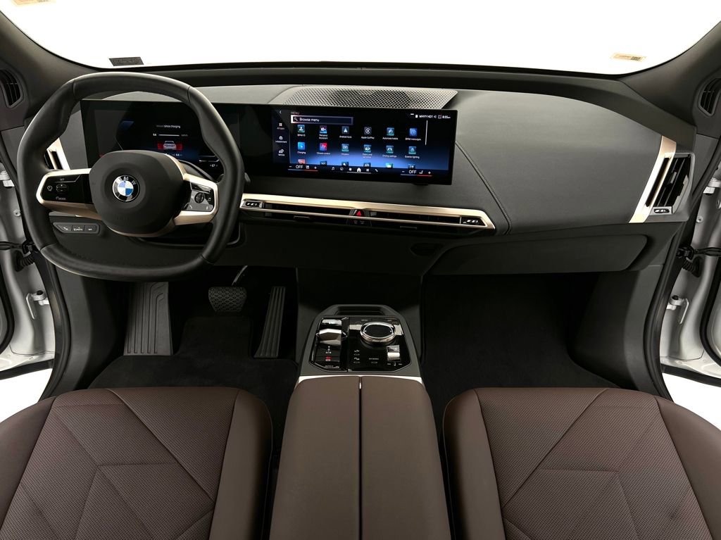 Used 2026 BMW iX xDrive45 w/ Premium Package AWD/4WD image 22