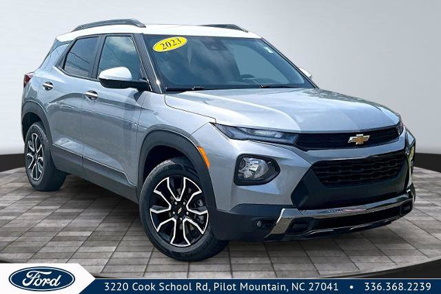 Used 2023 Chevrolet TrailBlazer ACTIV w/ Technology Package FWD image 1