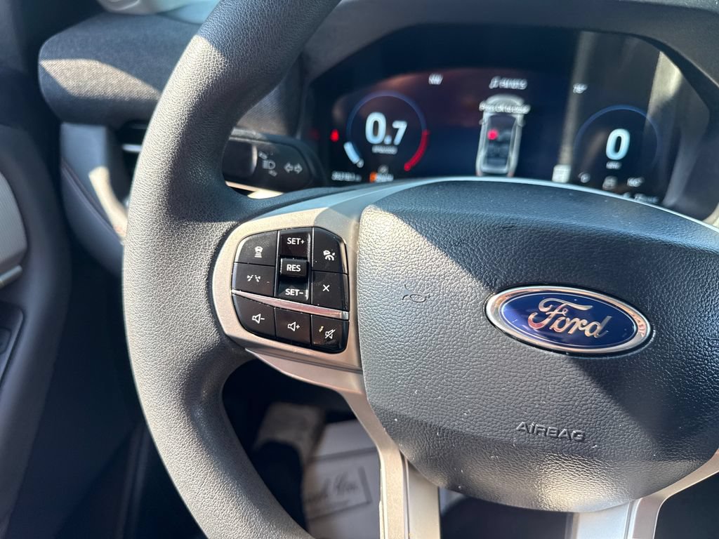 Used 2026 Ford Explorer Active RWD image 40