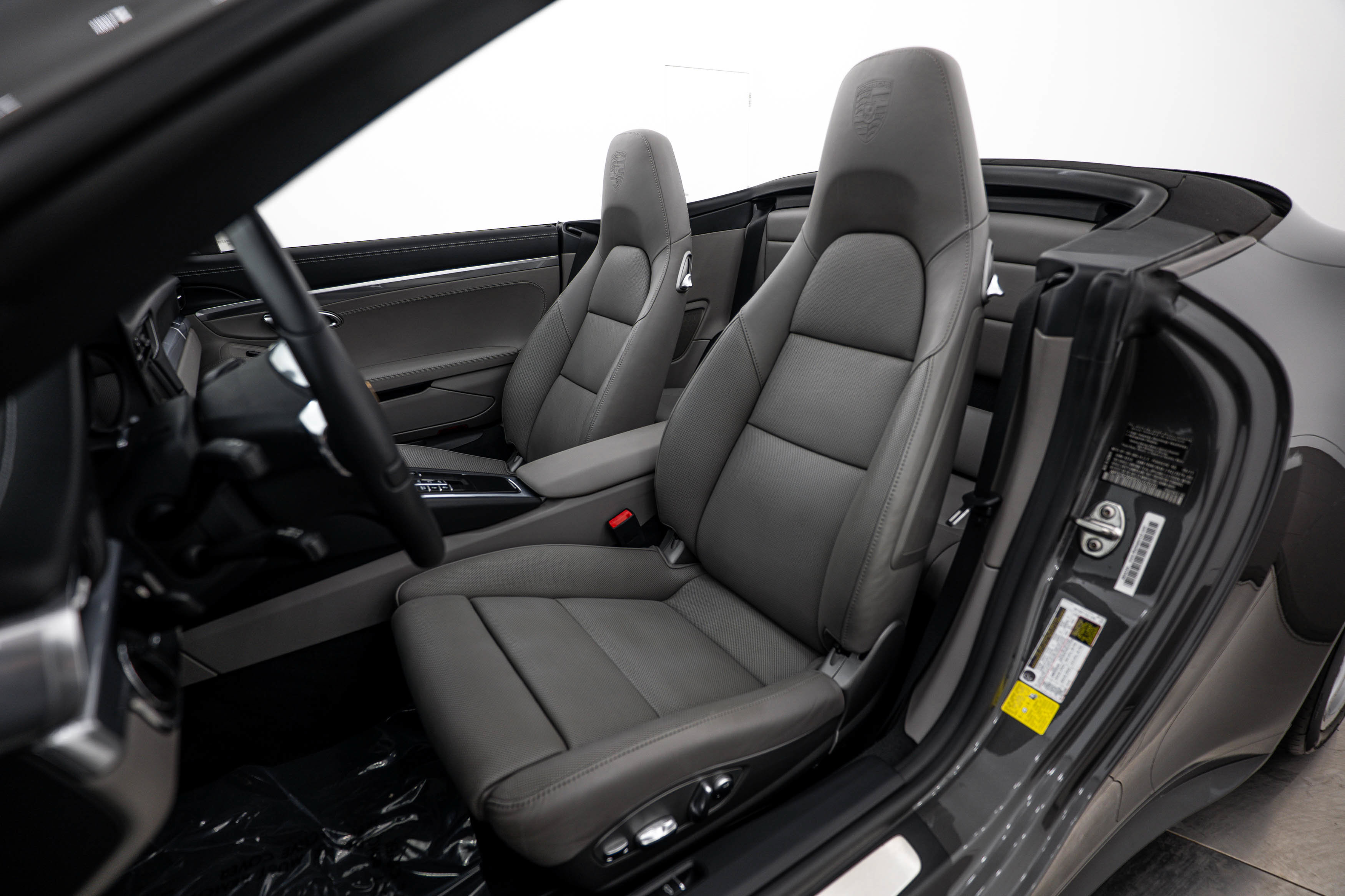 Used 2013 Porsche 911 Carrera 4S AWD/4WD image 5