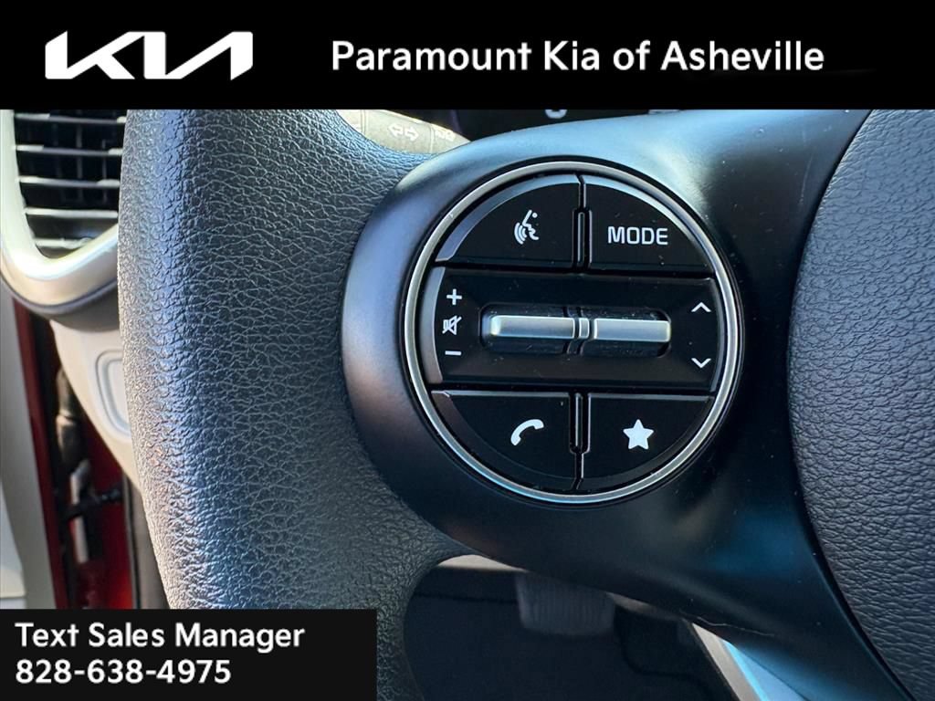 Certified 2023 Kia Soul LX w/ LX Technology Package FWD image 13