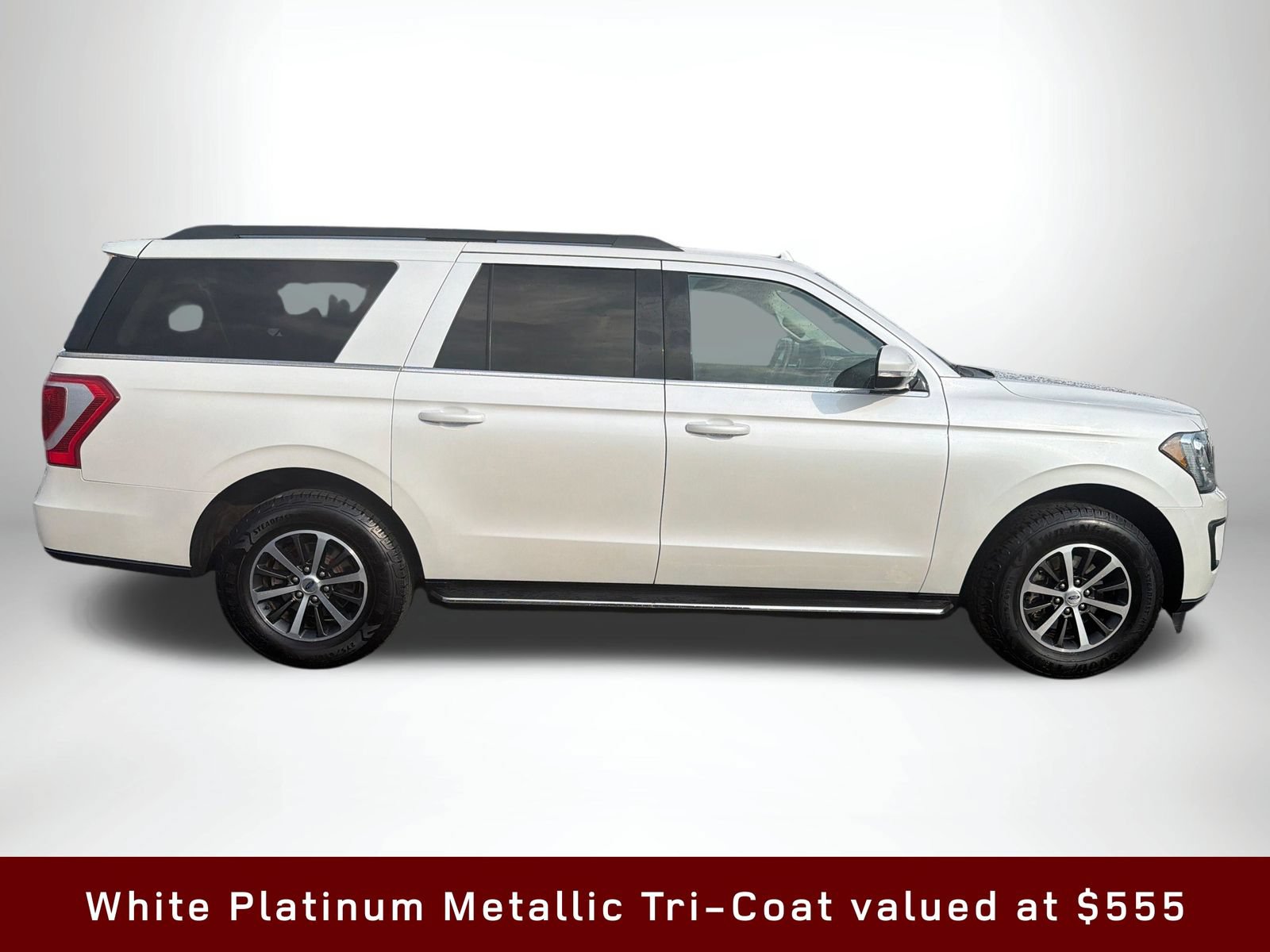 Used 2018 Ford Expedition Max XLT w/ Equipment Group 202A AWD/4WD image 8