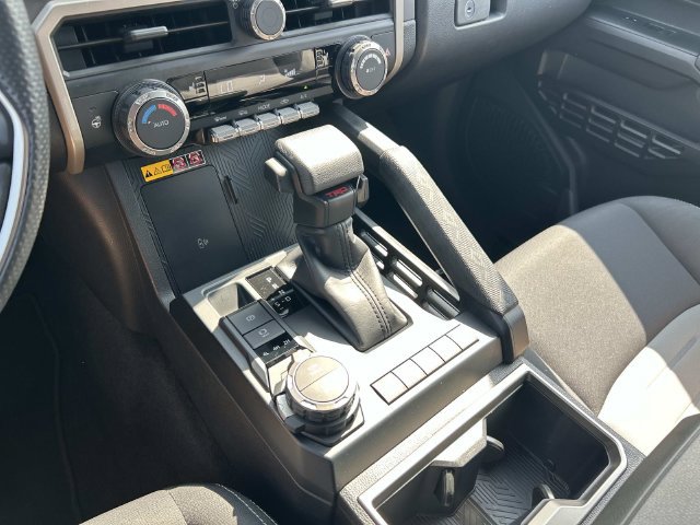 Used 2024 Toyota Tacoma TRD Sport w/ TRD Sport Upgrade Package AWD/4WD image 28