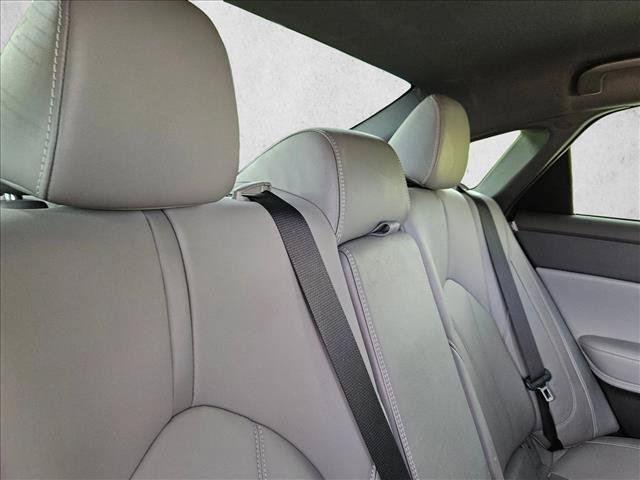 Used 2019 Toyota Avalon XLE FWD image 15