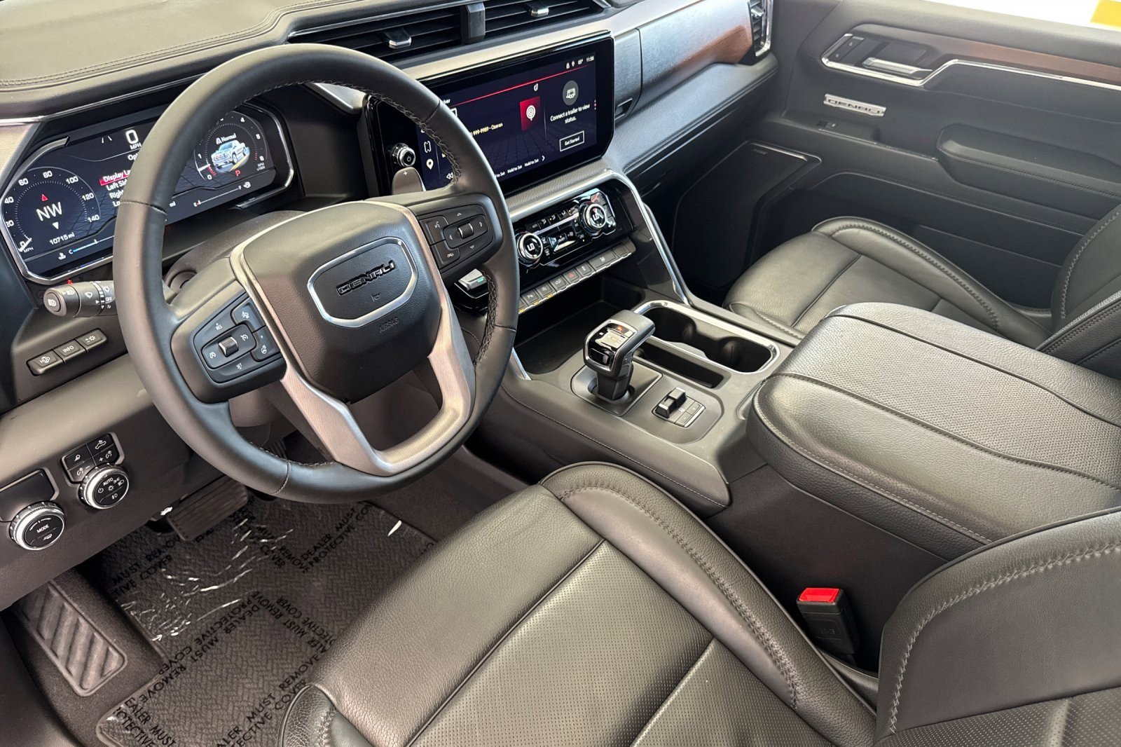Used 2024 GMC Sierra 1500 Denali w/ Technology Package RWD image 9