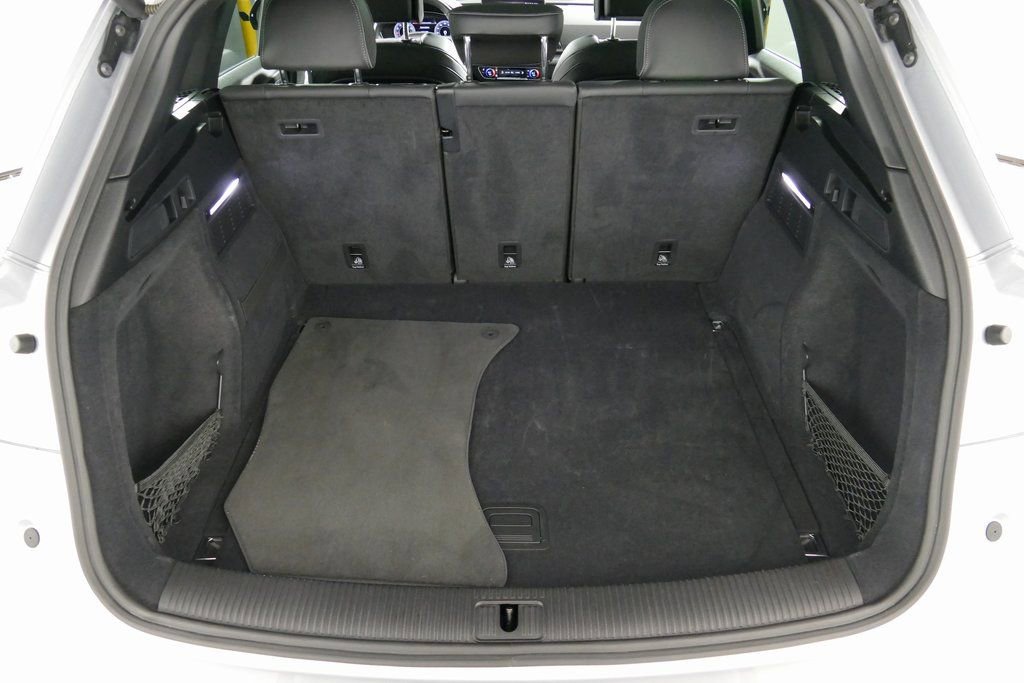 Used 2025 Audi Q5 2.0T Premium image 32