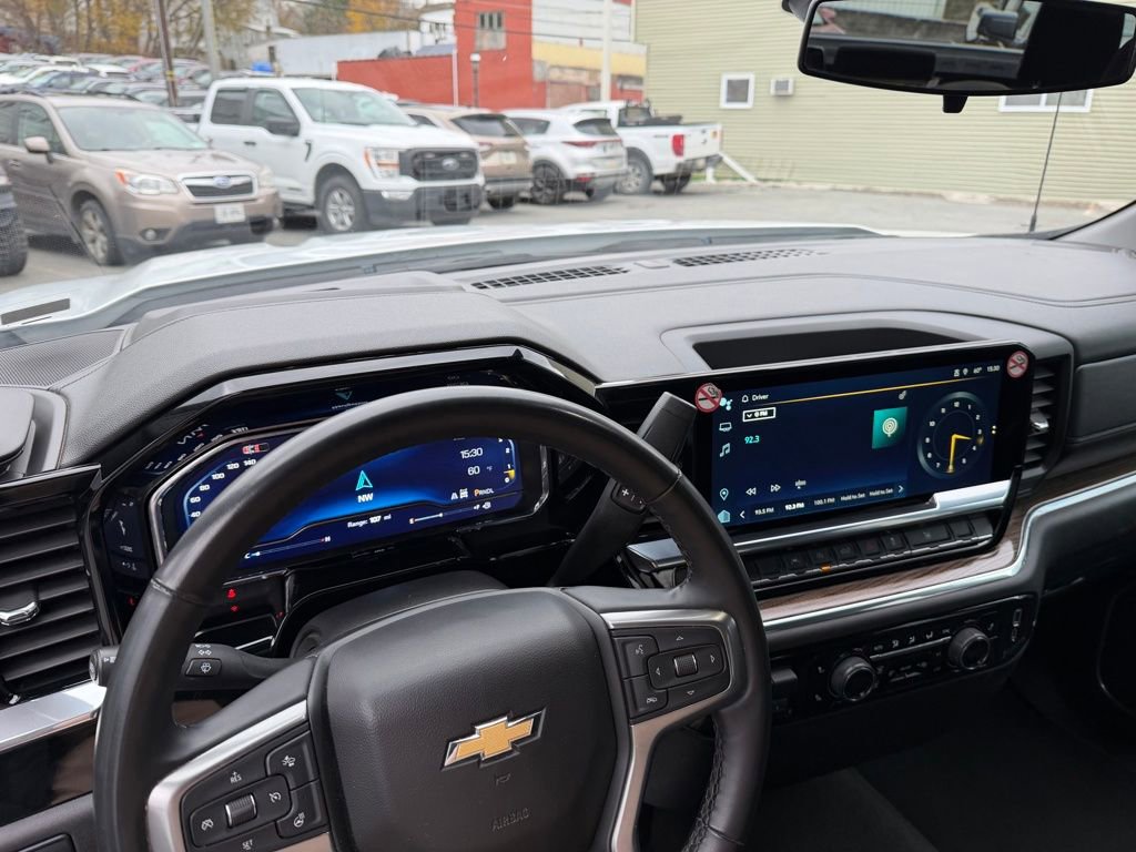 Used 2025 Chevrolet Silverado 1500 LT image 21