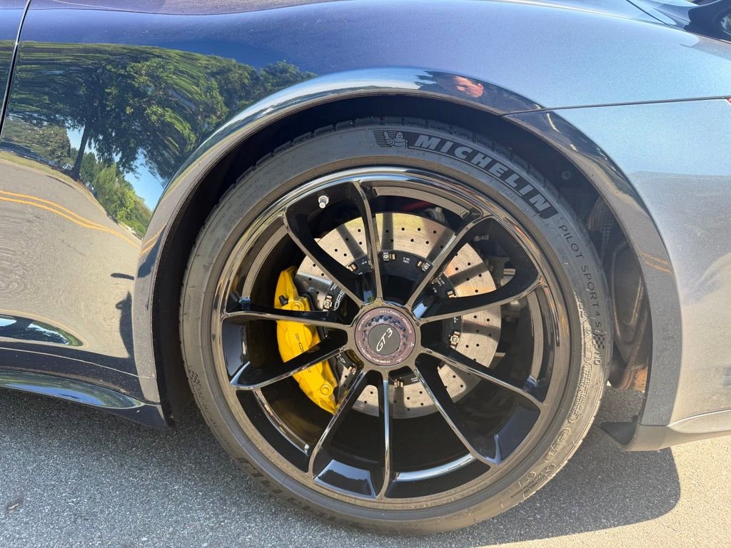 Used 2015 Porsche 911 GT3 RWD image 22