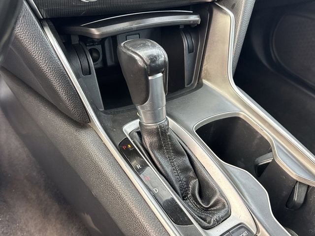 Used 2018 Honda Accord Sport image 13