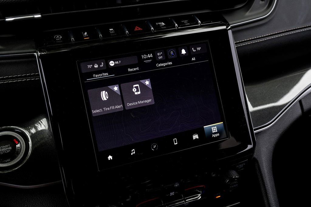Used 2023 Jeep Grand Cherokee Laredo w/ Luxury Tech Group I image 41