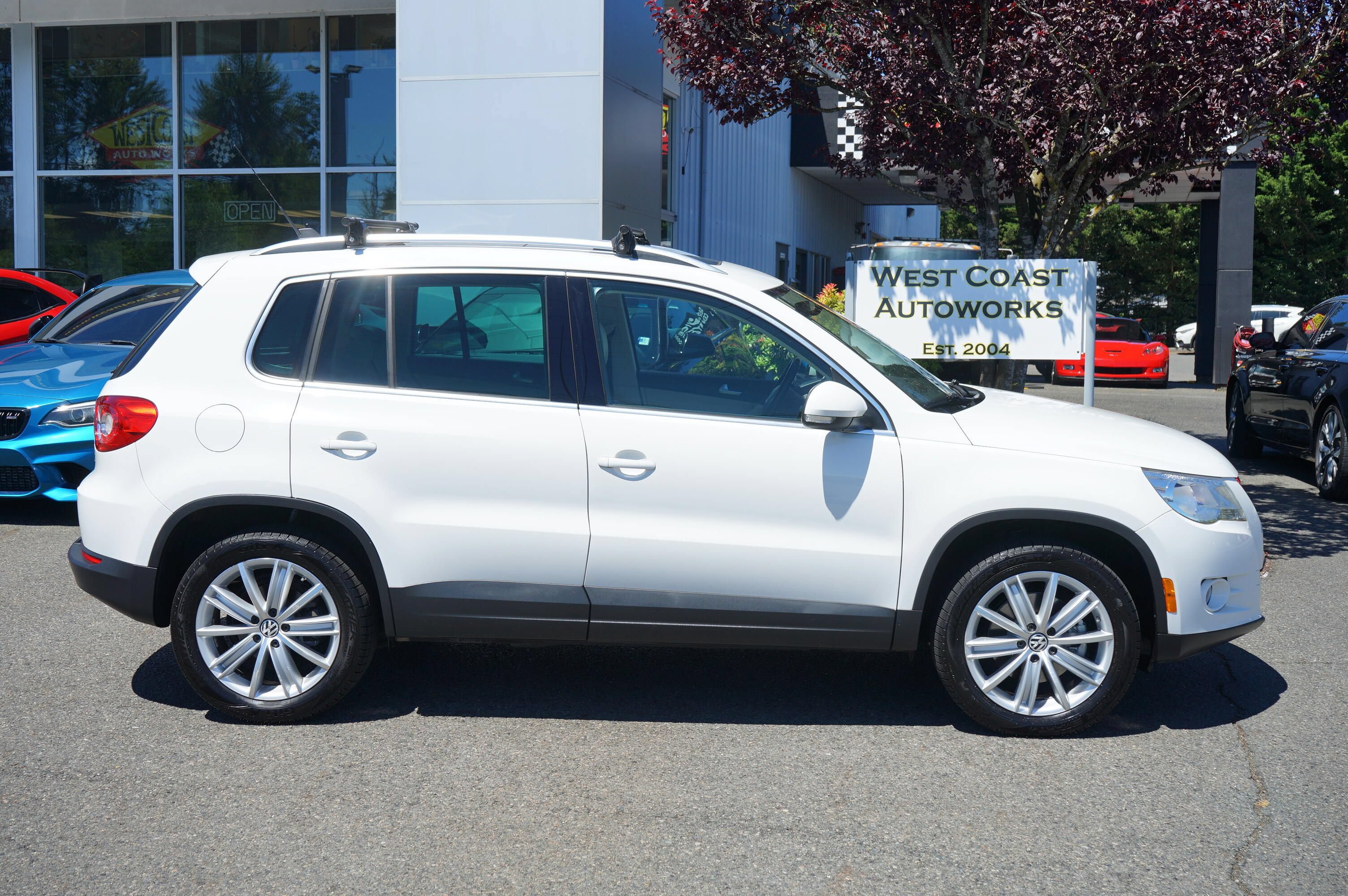 Used 2011 Volkswagen Tiguan S AWD/4WD image 7
