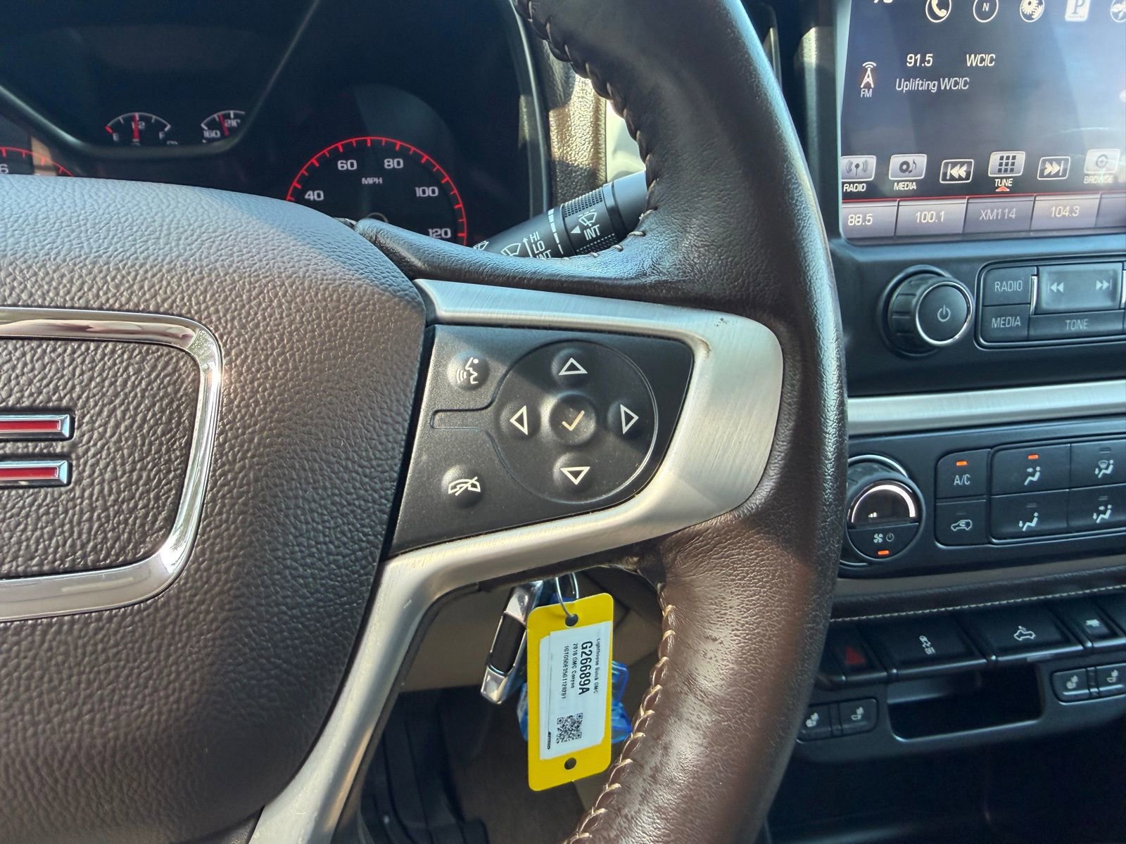 Used 2016 GMC Canyon SLT image 15