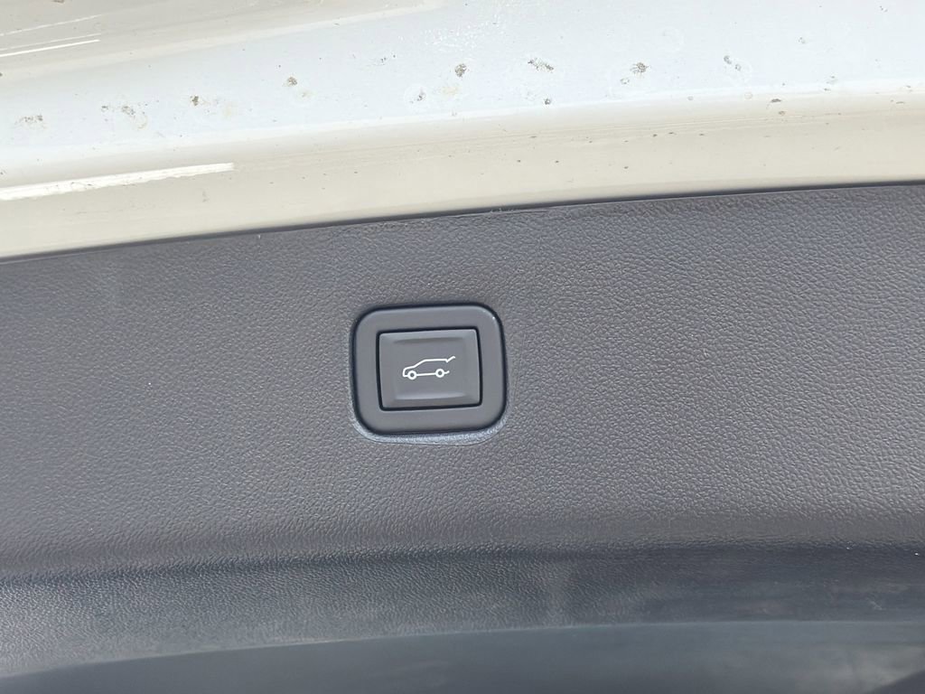 New 2026 Chevrolet Blazer LT w/ Convenience Package FWD image 19