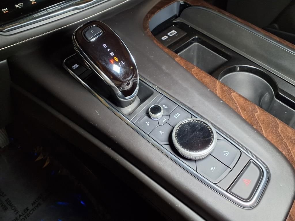 Certified 2023 Cadillac Escalade Premium Luxury Platinum image 7