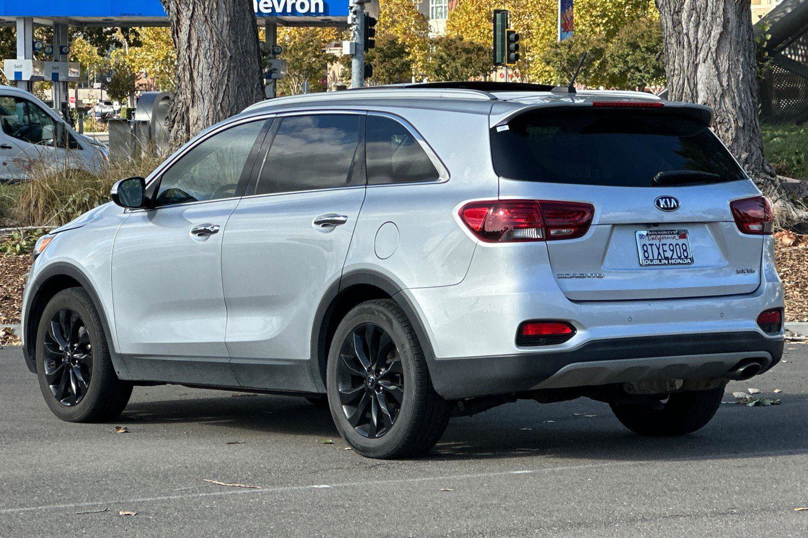 Used 2020 Kia Sorento EX image 6