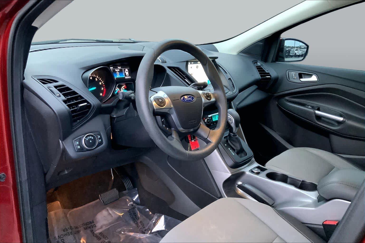 Used 2016 Ford Escape SE w/ Equipment Group 201A FWD image 16