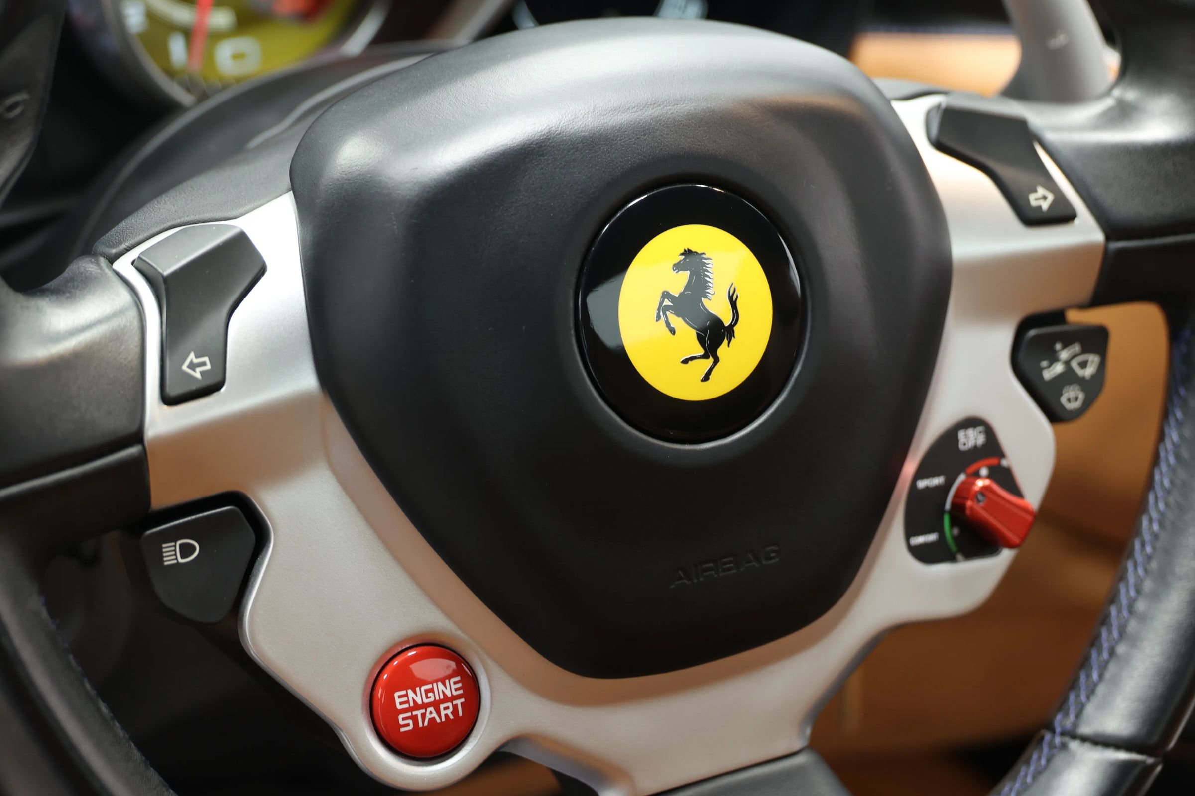 Used 2017 Ferrari California T image 33