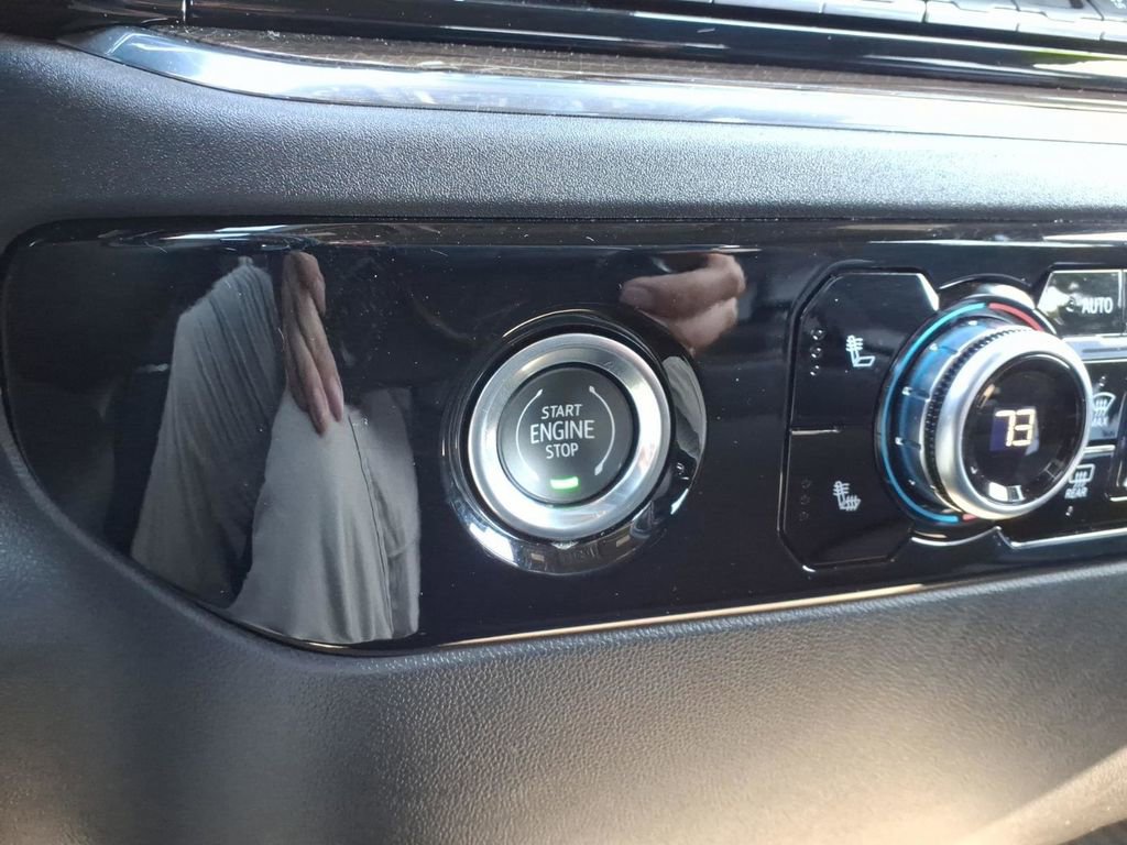 Used 2024 GMC Sierra 1500 Elevation image 21