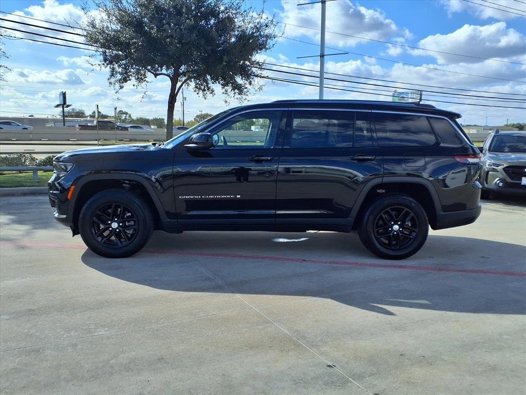 Used 2023 Jeep Grand Cherokee L Laredo w/ Luxury Tech Group I image 8