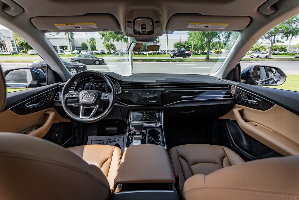 Used 2019 Audi Q8 Prestige AWD/4WD image 22