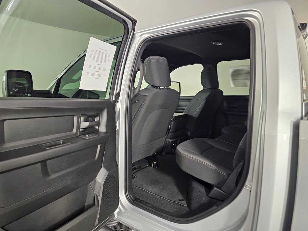New 2026 RAM 3500 Tradesman AWD/4WD image 30