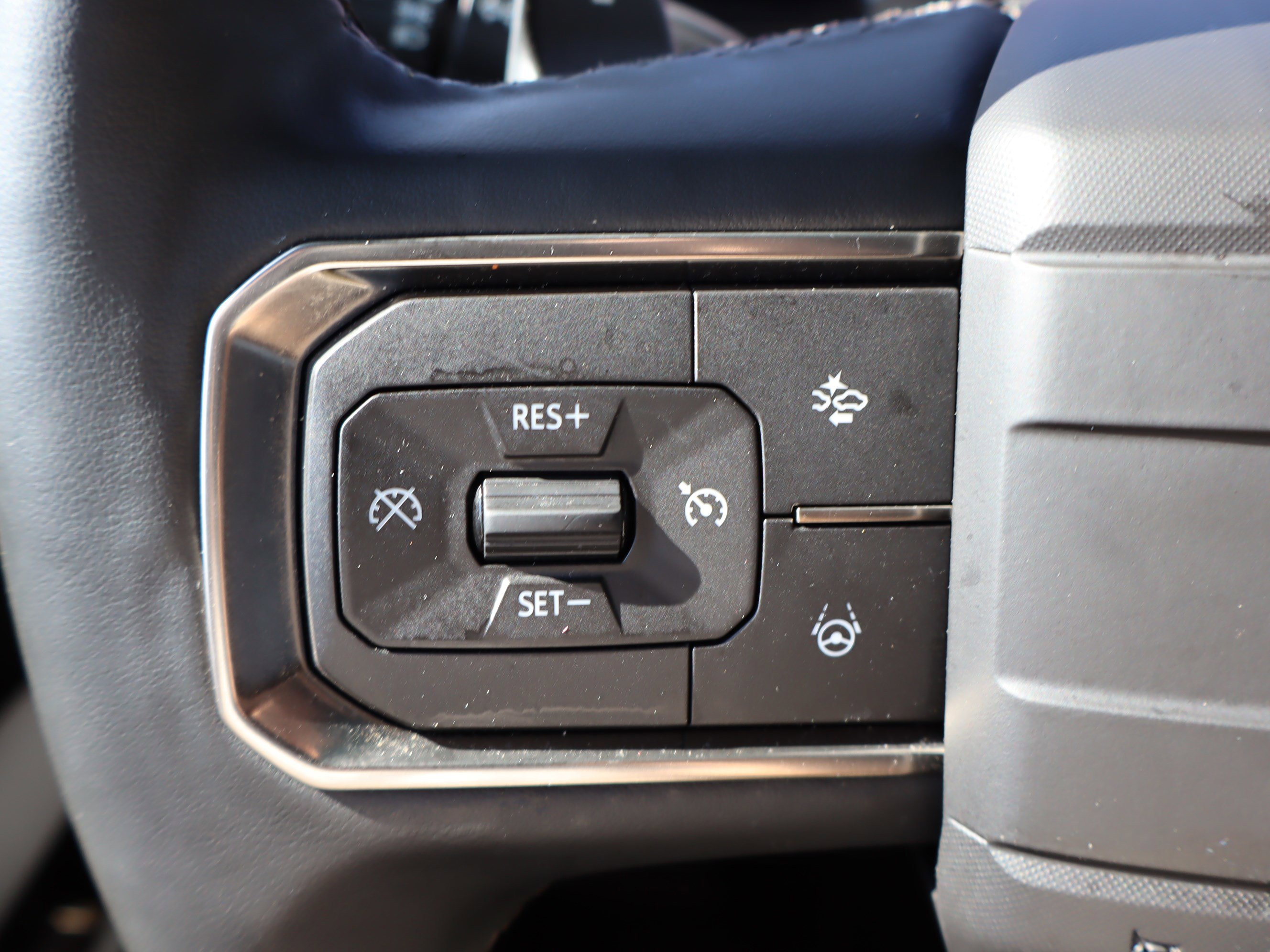 Certified 2024 GMC Hummer EV 3X w/ Extreme Off-Road Package image 25