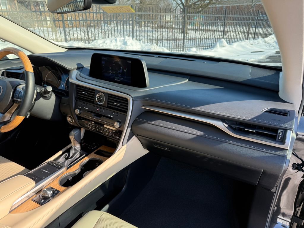 Used 2022 Lexus RX 350L 350L w/ Premium Package image 13