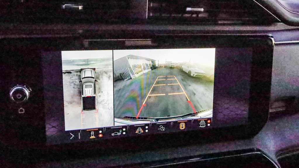 Used 2025 GMC Sierra 1500 AT4 image 23