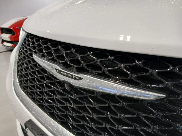 New 2026 Chrysler Pacifica Pinnacle AWD/4WD image 35