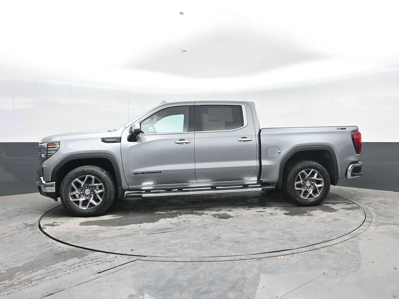 New 2026 GMC Sierra 1500 SLT w/ SLT Premium Package AWD/4WD image 3