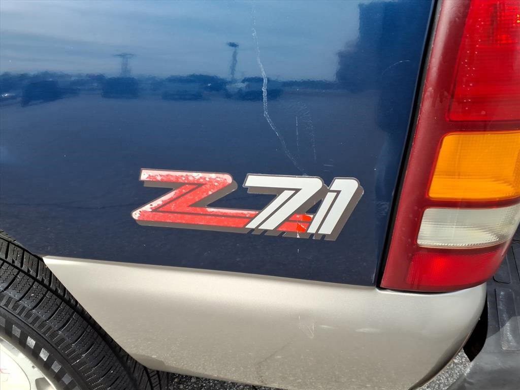 Used 2000 GMC Sierra 1500 SLE image 10