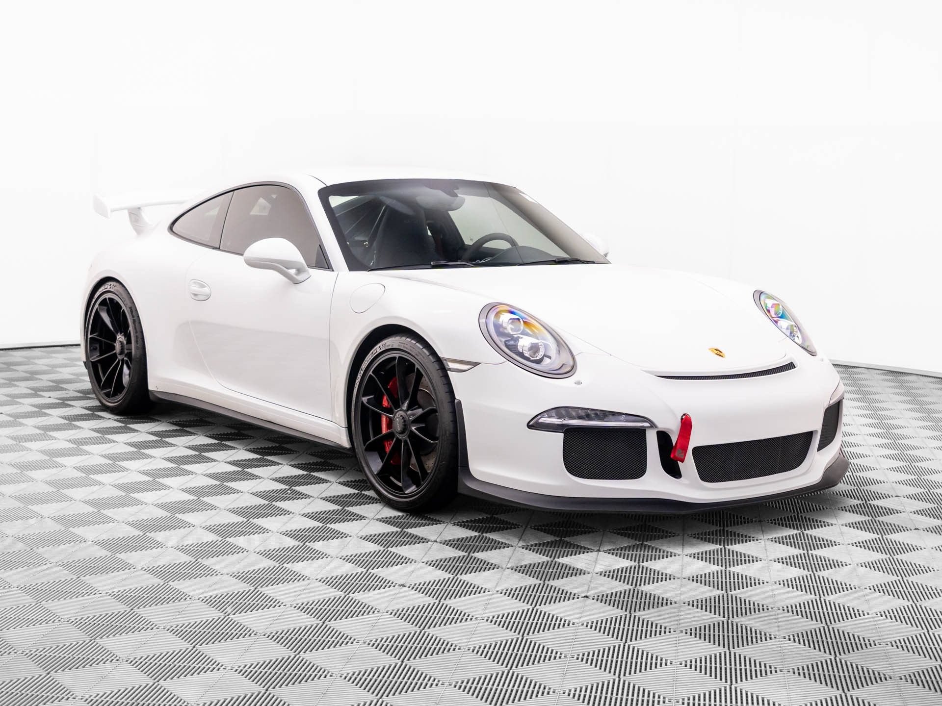 Certified 2015 Porsche 911 GT3 w/ Sound Package Plus RWD image 6