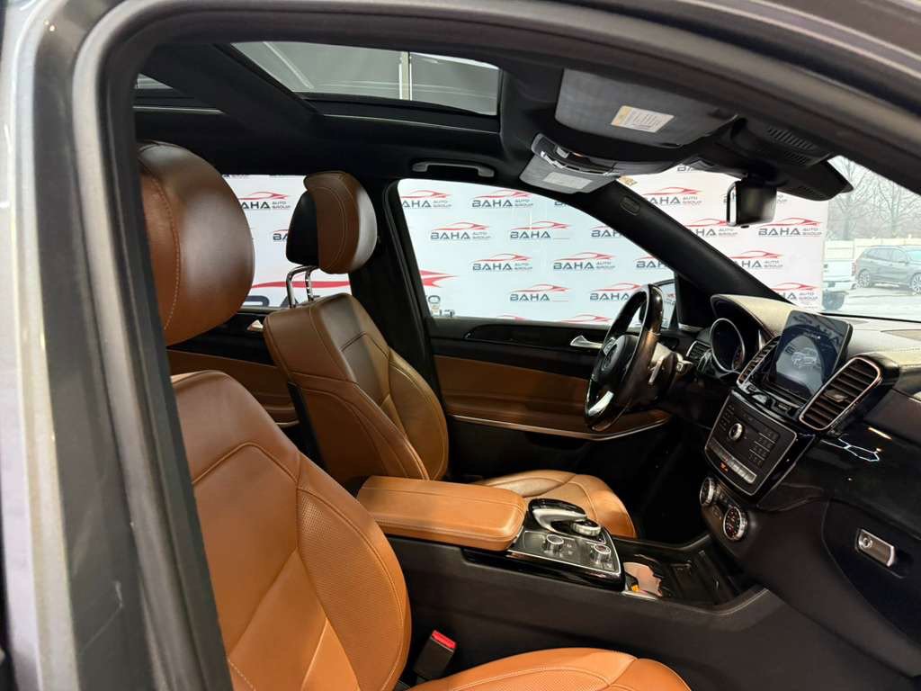 Used 2018 Mercedes-Benz GLS 550 4MATIC w/ Offroad Package image 48